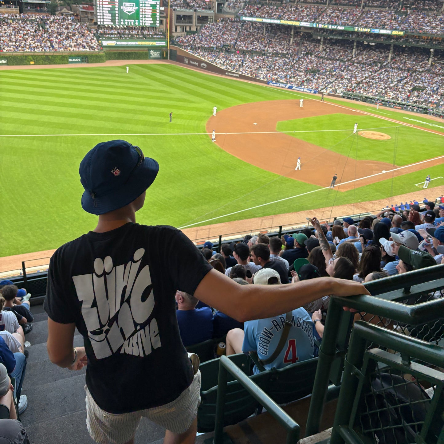 CITY DROP TEE